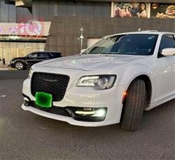 كرايسلر 300